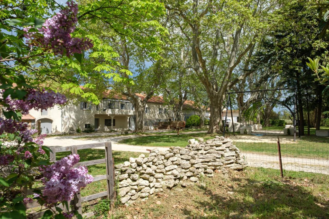Mas Neuf De Romanin : Mas Provençal Familial * Saint-Rémy-de-Provence