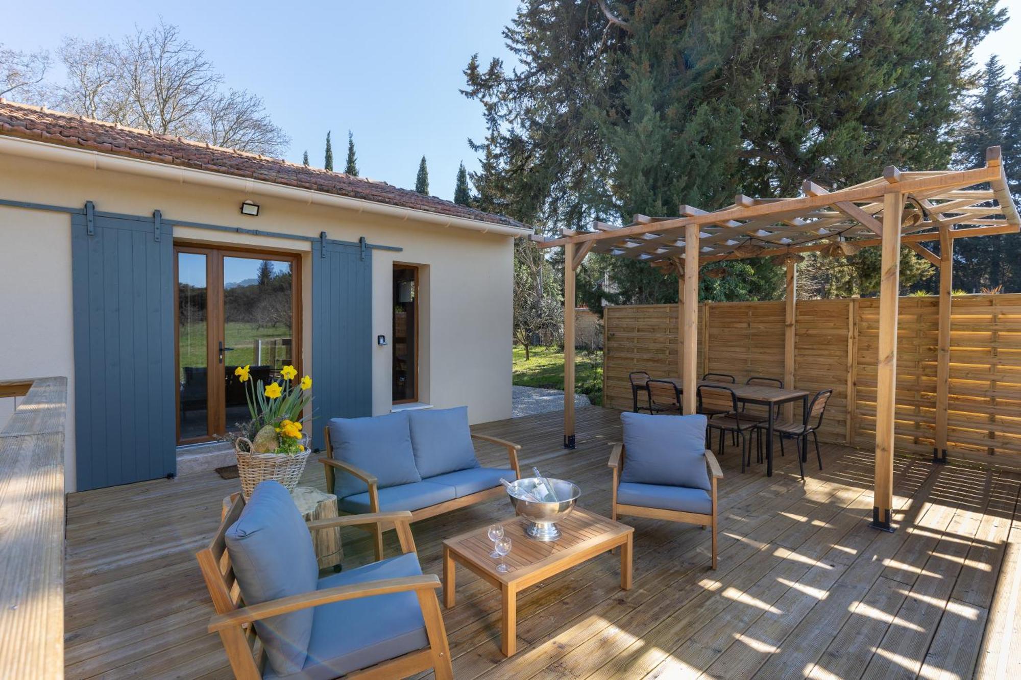Mas Neuf De Romanin : Mas Provencal Familial *