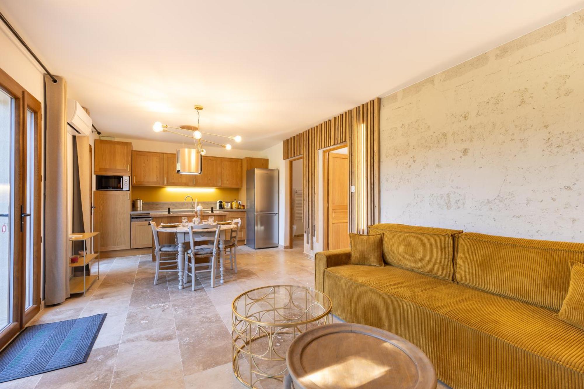 Apartment Mas Neuf De Romanin : Mas Provencal Familial