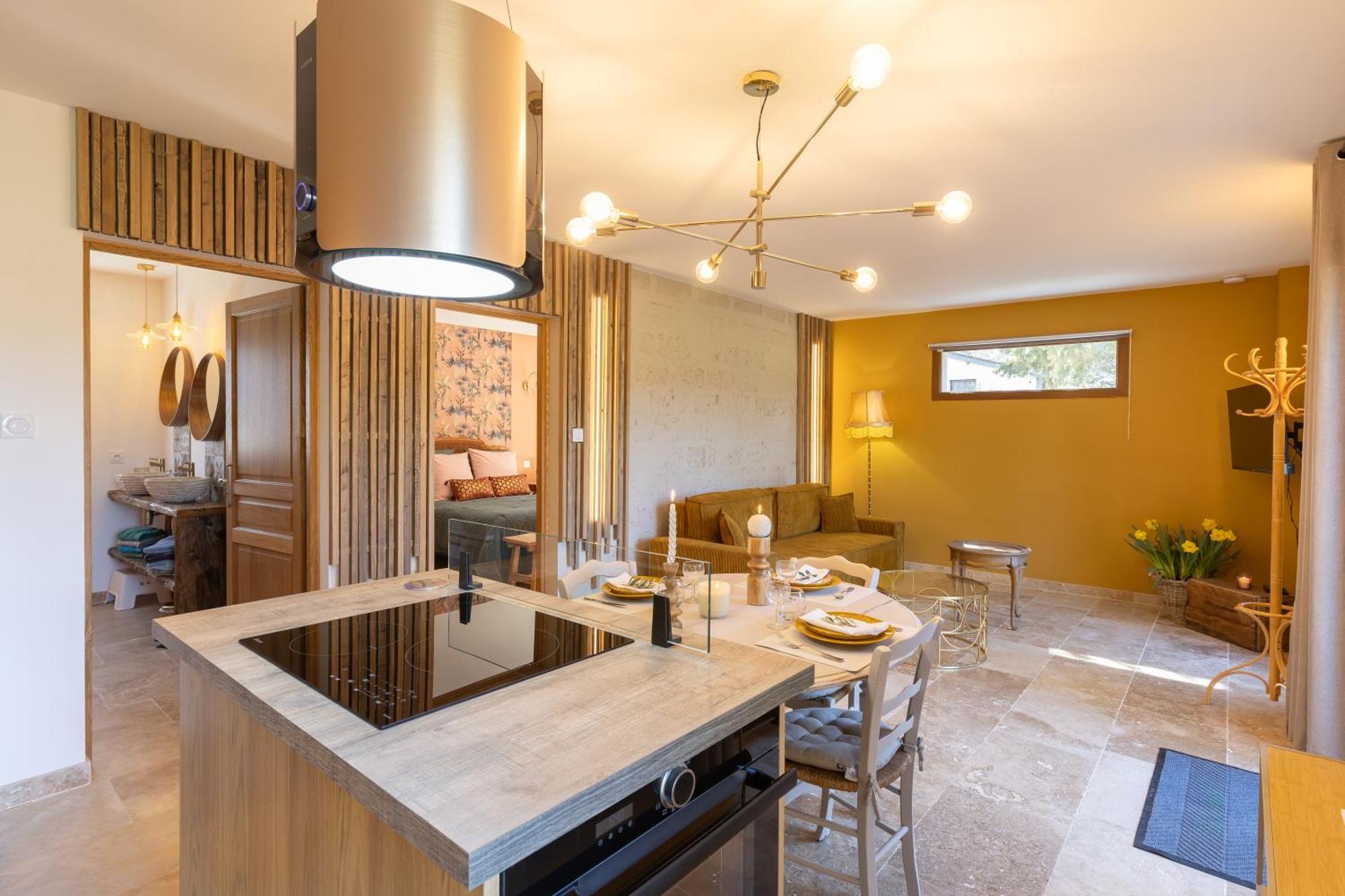 Apartment Mas Neuf De Romanin : Mas Provencal Familial *