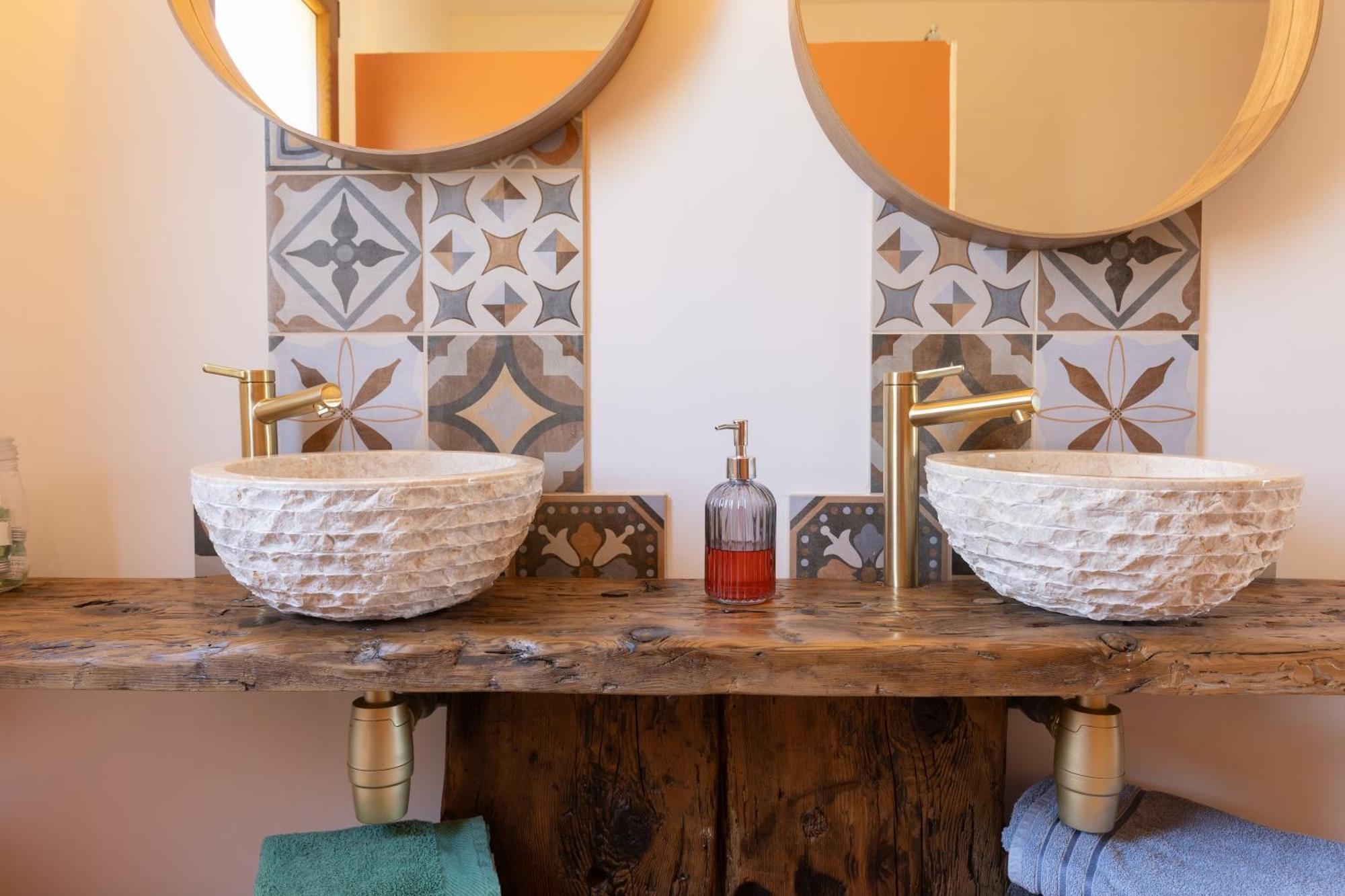 Apartment Mas Neuf De Romanin : Mas Provencal Familial